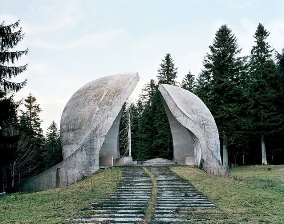 Заброшенные монументы Югославии