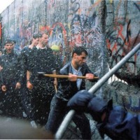 Развал Берлинской стены.