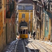 На улицах Португалии