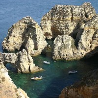 Божественный уголок (Ponta da Piedade) в городе Лагуш (или Лагос), одна из главных природных достопримечательностей города