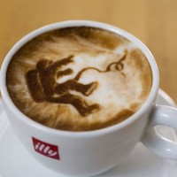 Космонавт