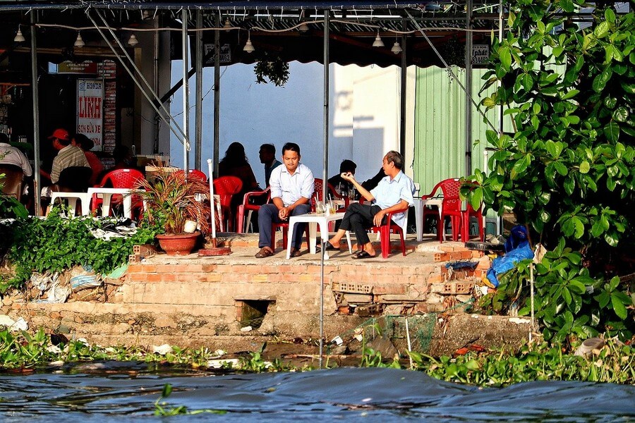 Фото: Вьетнамские кафе, в которых готовят посетители