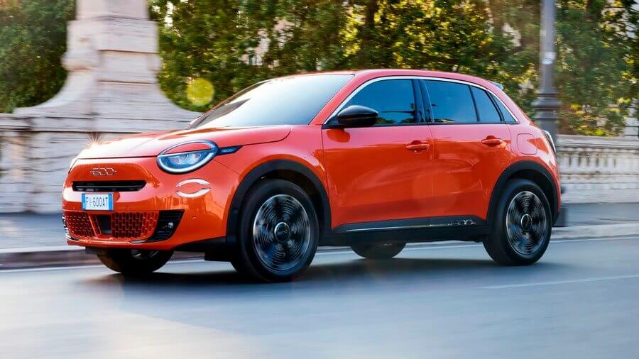 Фото: Компактный электрический кроссовер Fiat SUV 600e