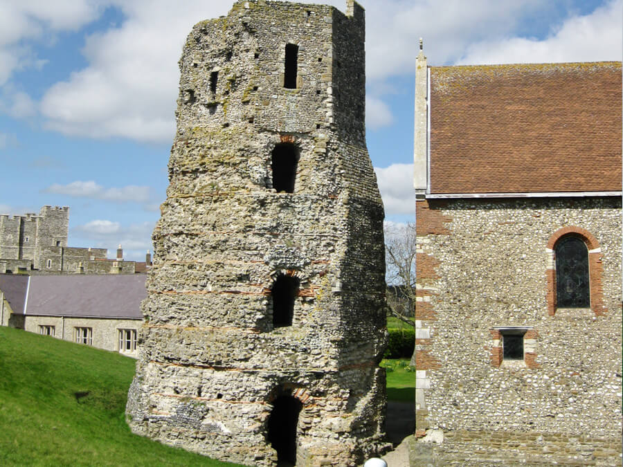 Фото: Римский маяк в Дувре (The Roman Lighthouse), Англия