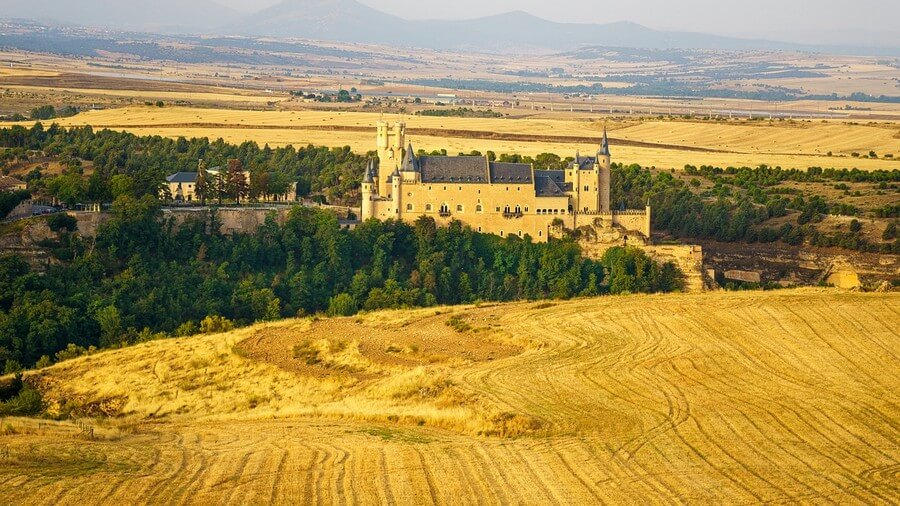 Фото: замок алькасар в сеговии интересные факты