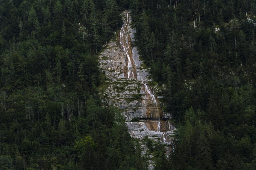 Фото: Водопад Рётбах (Röthbach Waterfall)