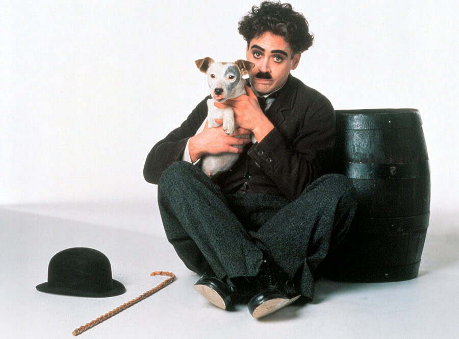 Фильм "Чаплин" (1992)