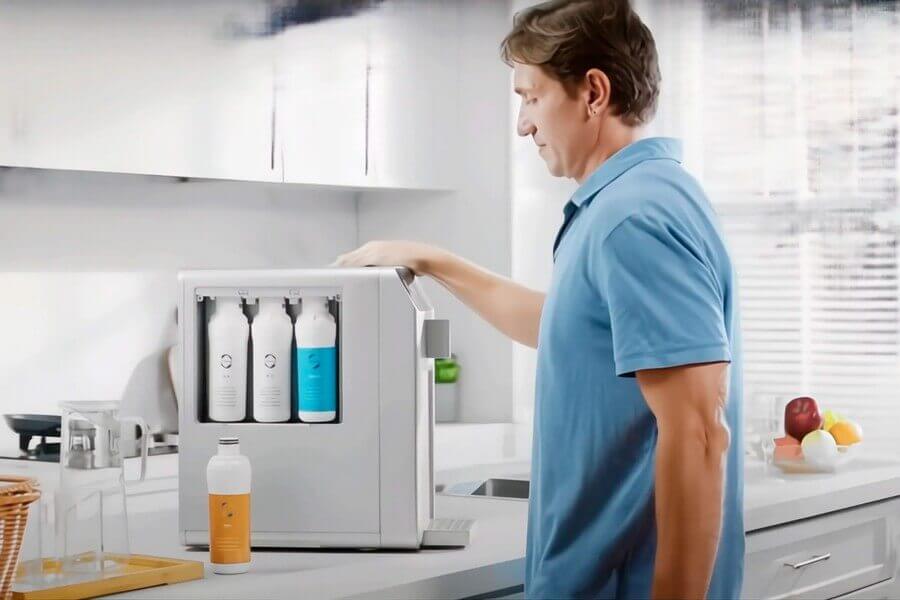 Фото: Кухонный гаджет добывающий питьевую воду из воздуха